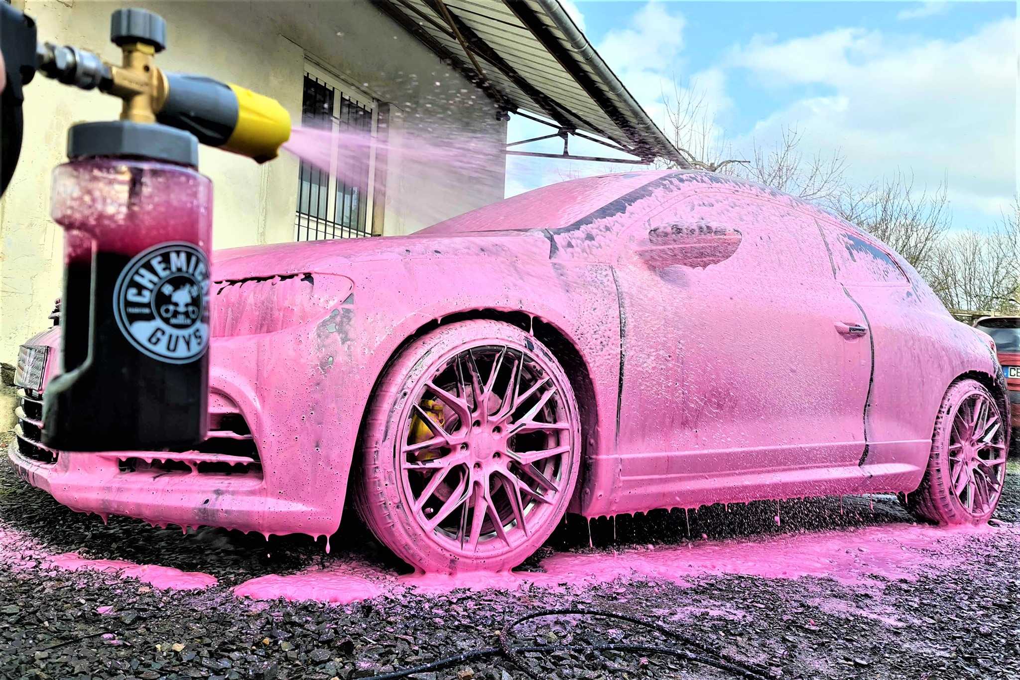 vw-scirocco-lavage-detailing-chemicalguys-shinygarage-pink-foam-6165d1e56c337