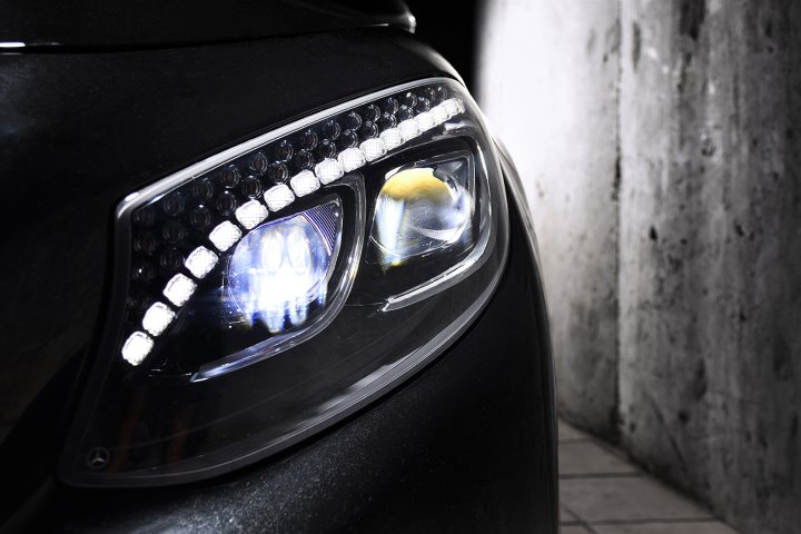 Que dire la reglementation par rapport au passage en ampoule LED sur sa  voiture ?