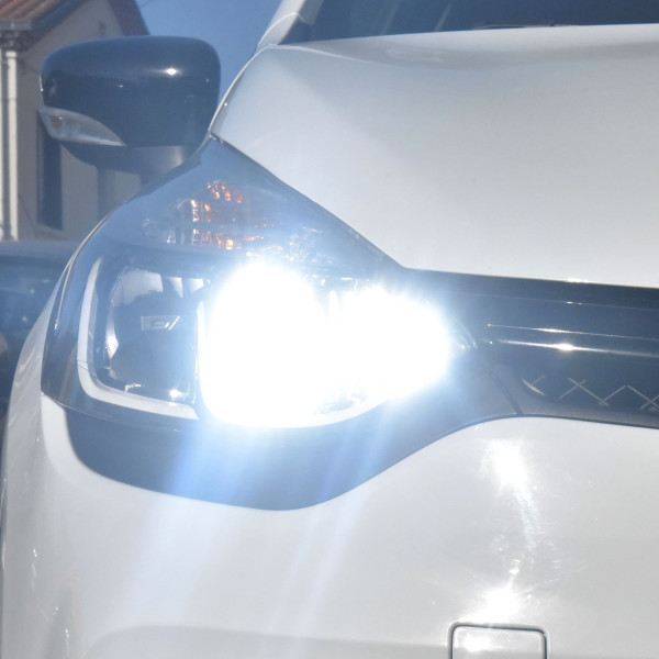 Pack Ampoules LED Phare pour Renault Clio 4 - Homologation E9