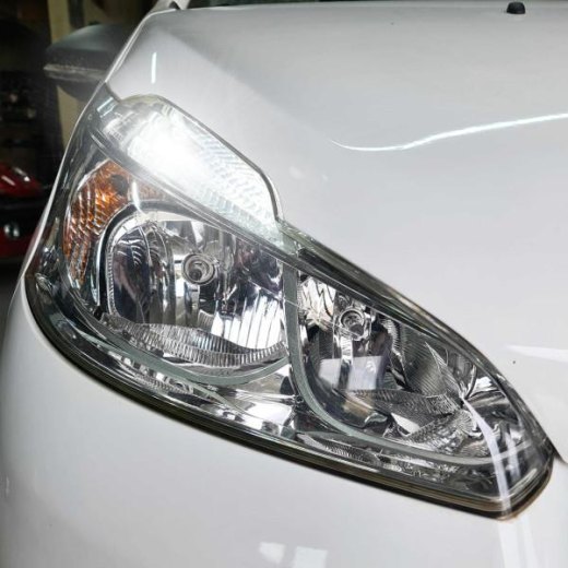 プジョー208（2012年～2019年）用LEDナイトライト/デイタイムランプバルブパック